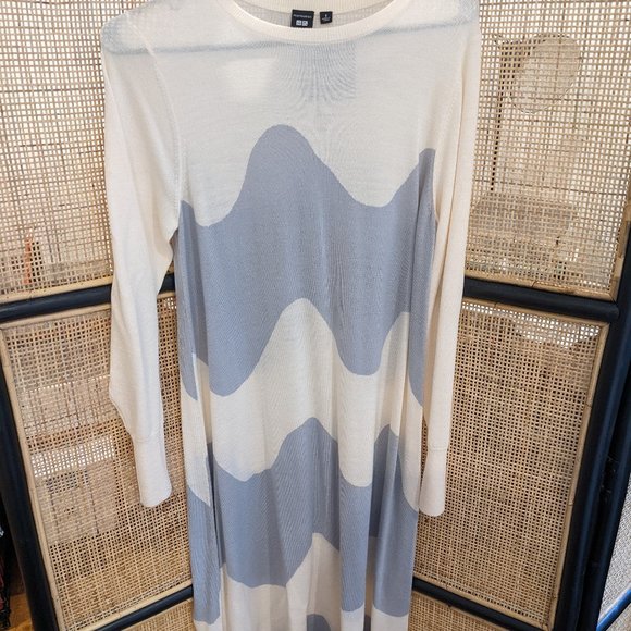 Marimekko x Uniqlo Merino Blend A-line Sweater Dress, Cream + Silver Waves, S - Picture 5 of 7